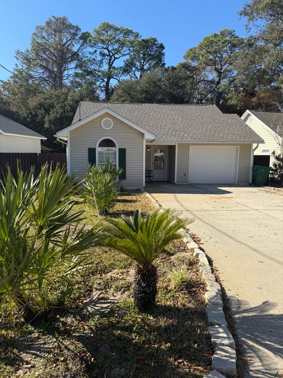 99 NE Opp Boulevard, Fort Walton Beach, FL 32548