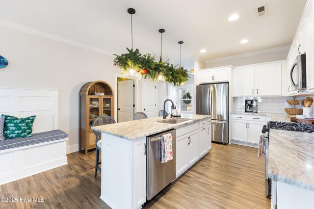 283 Hanover Lakes Drive, Wilmington, NC 28401