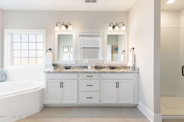 283 Hanover Lakes Drive, Wilmington, NC 28401