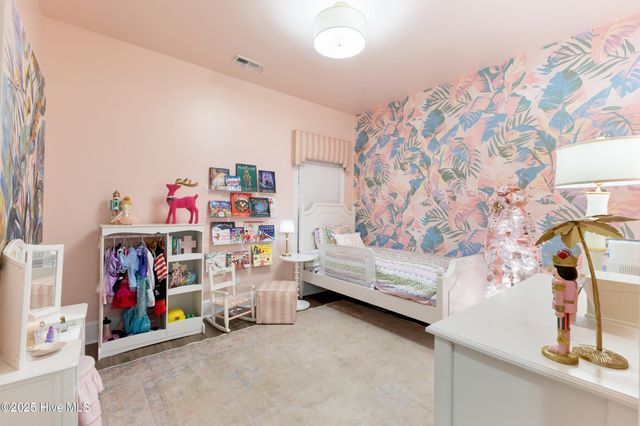 283 Hanover Lakes Drive, Wilmington, NC 28401