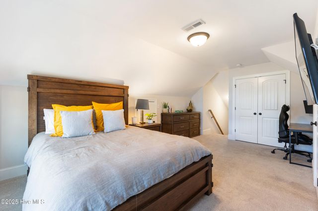 283 Hanover Lakes Drive, Wilmington, NC 28401