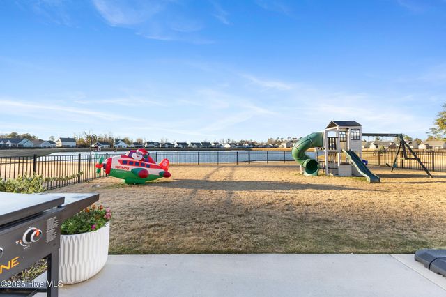 283 Hanover Lakes Drive, Wilmington, NC 28401