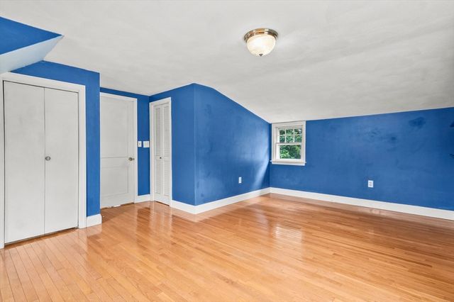 23 Ivan St, Lexington, MA 02420