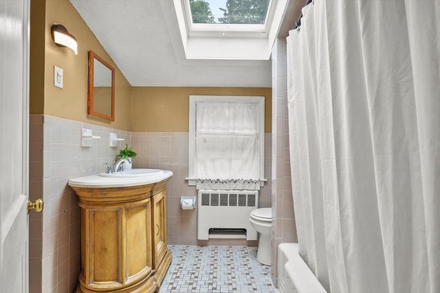 23 Ivan St, Lexington, MA 02420