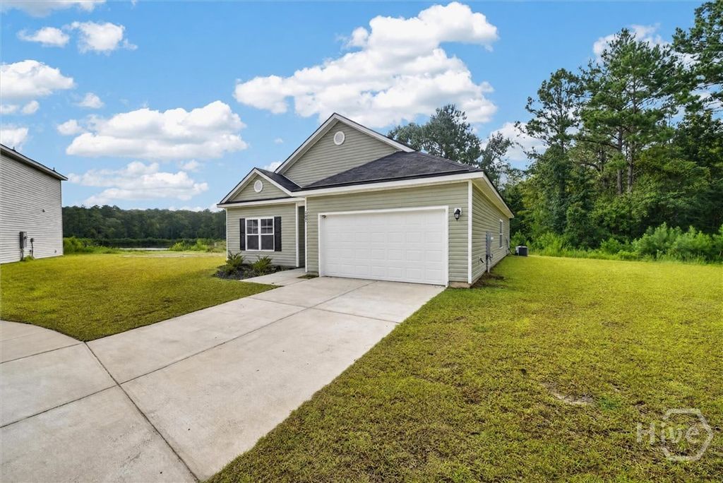 Image 2 of property listing at 117 Founders Drive, Rincon, GA 31326