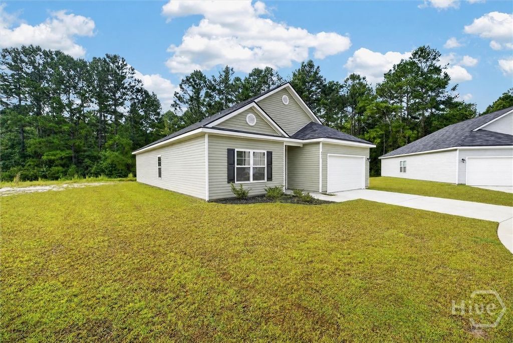 Image 3 of property listing at 117 Founders Drive, Rincon, GA 31326