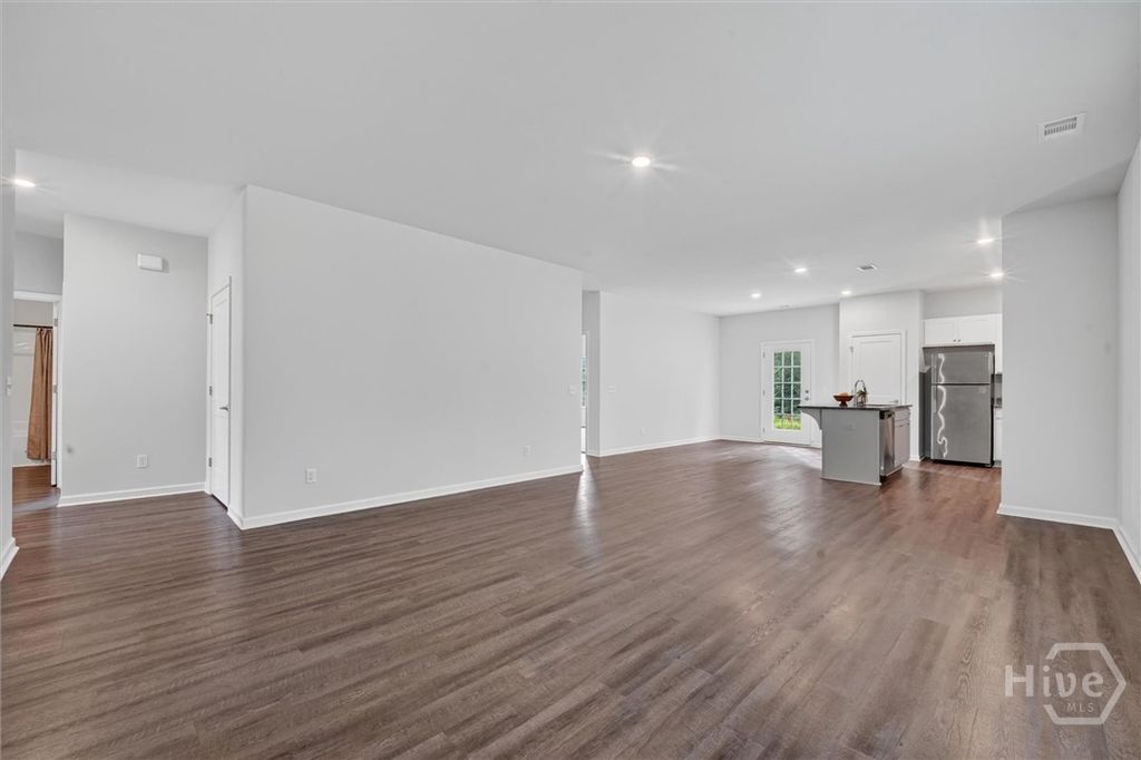 Image 7 of property listing at 117 Founders Drive, Rincon, GA 31326