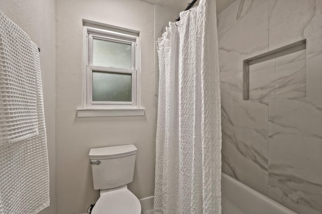 27286 Jimmy Lane, Conroe, TX 77385