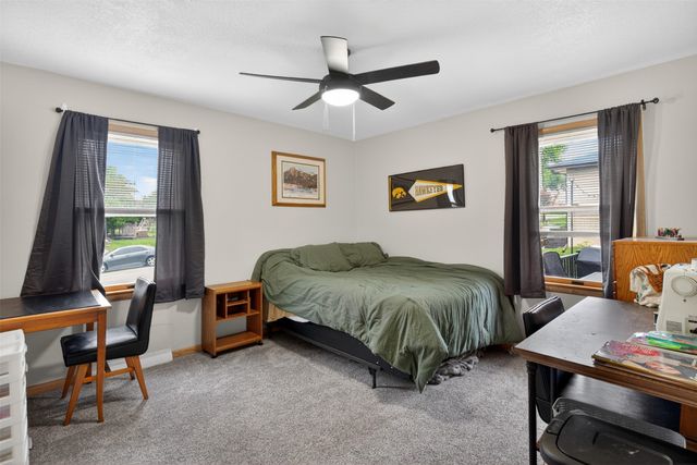 7323 Maple Drive, Urbandale, IA 50322