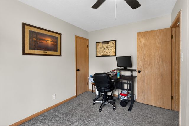 7323 Maple Drive, Urbandale, IA 50322