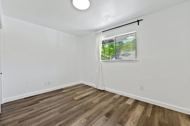 1706 Elmhurst DR A, Austin, TX 78741