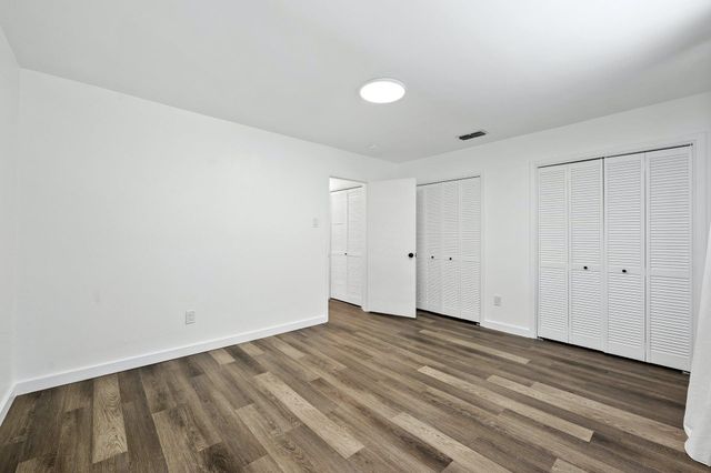 1706 Elmhurst DR A, Austin, TX 78741