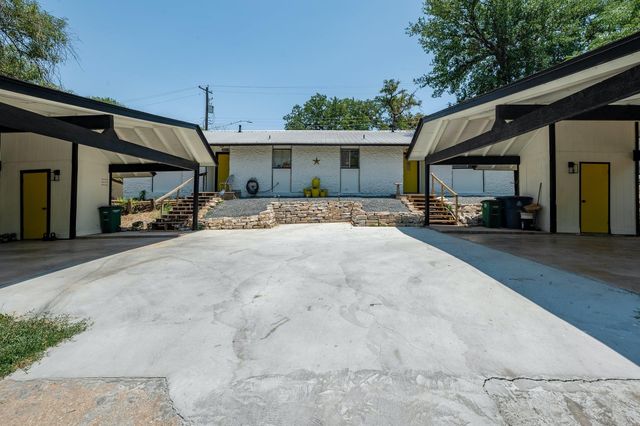 1706 Elmhurst DR A, Austin, TX 78741