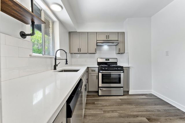 1706 Elmhurst DR A, Austin, TX 78741
