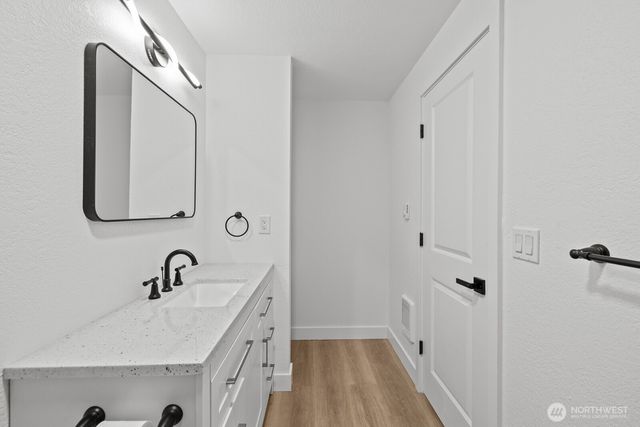 405 E K Street, Shelton, WA 98584