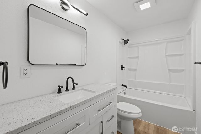 405 E K Street, Shelton, WA 98584