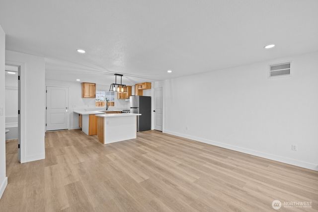 405 E K Street, Shelton, WA 98584