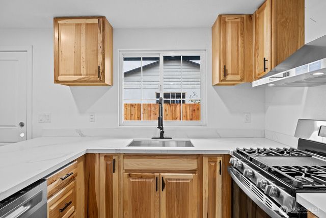 405 E K Street, Shelton, WA 98584