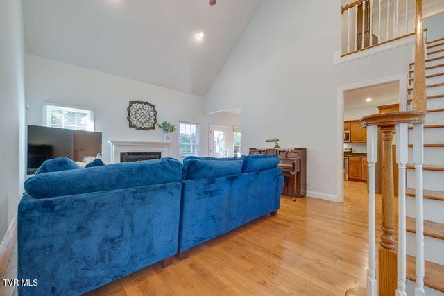 128 Allison Timbers Road, Piney Flats, TN 37686