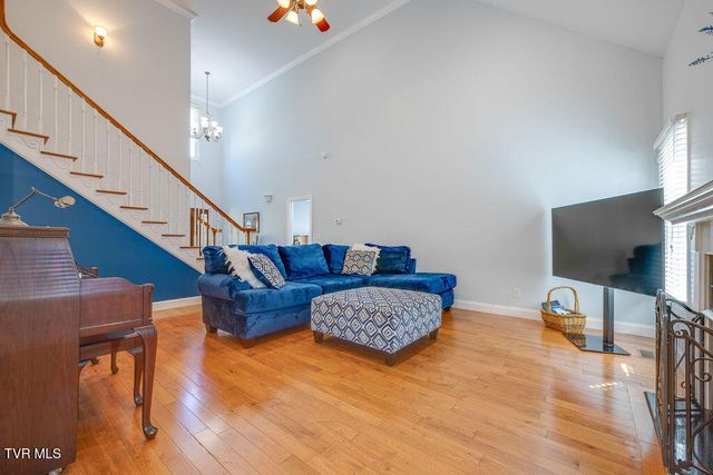 128 Allison Timbers Road, Piney Flats, TN 37686