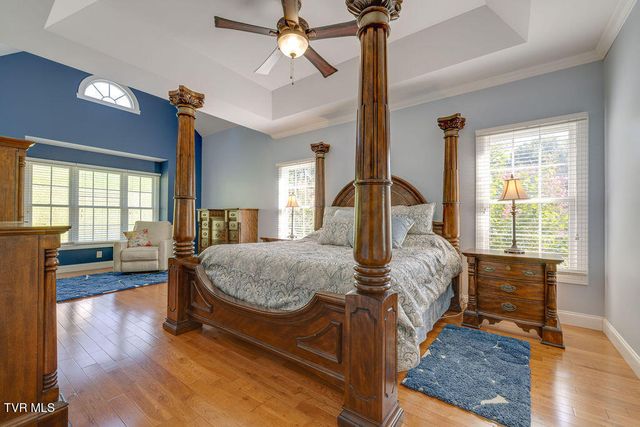 128 Allison Timbers Road, Piney Flats, TN 37686