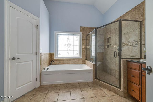 128 Allison Timbers Road, Piney Flats, TN 37686