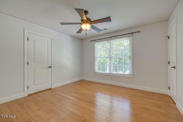 128 Allison Timbers Road, Piney Flats, TN 37686