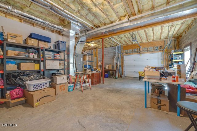 128 Allison Timbers Road, Piney Flats, TN 37686