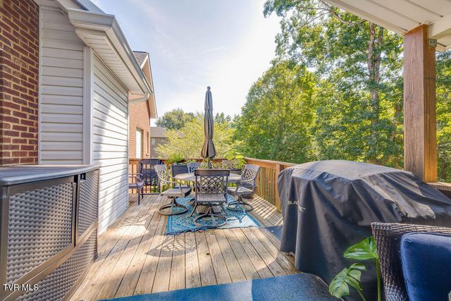 128 Allison Timbers Road, Piney Flats, TN 37686