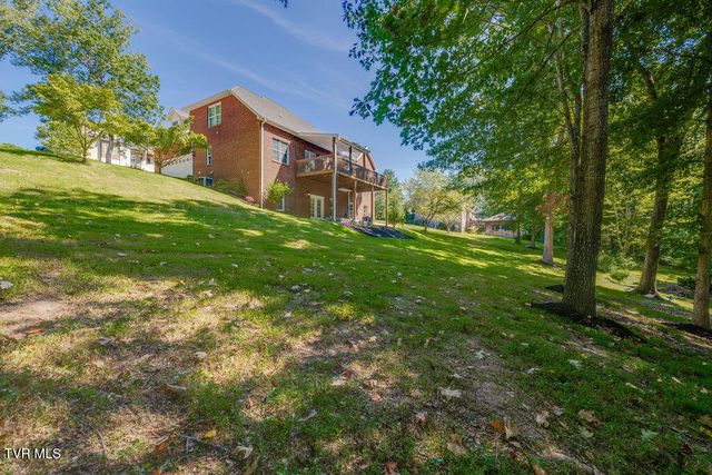 128 Allison Timbers Road, Piney Flats, TN 37686