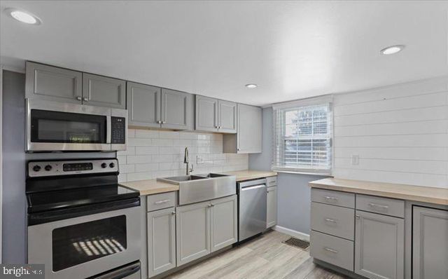 14301 DUTCHTOWN RD, Mercersburg, PA 17236