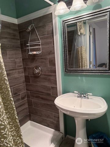 1410 N Jetty Avenue SW, Ocean Shores, WA 98569