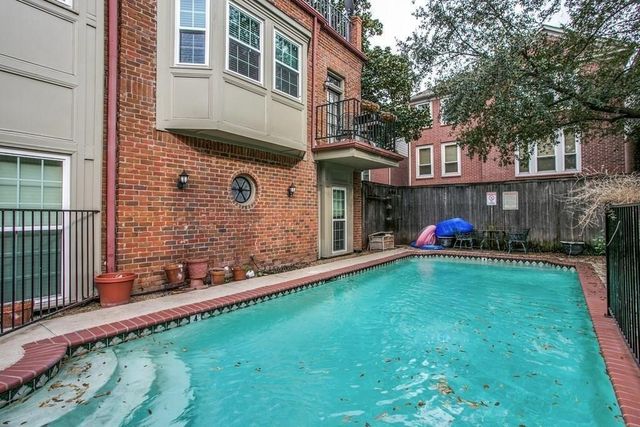 4419 Holland Avenue 105, Dallas, TX 75219