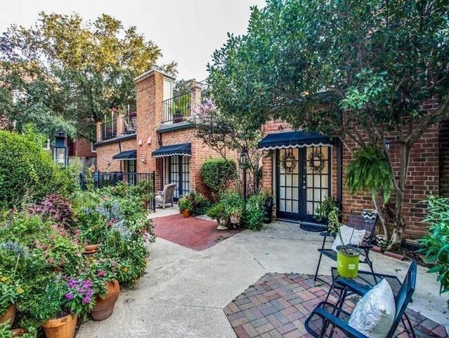 4419 Holland Avenue 105, Dallas, TX 75219