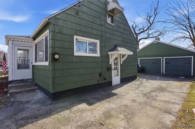 647 Christiana Street, North Tonawanda, NY 14120