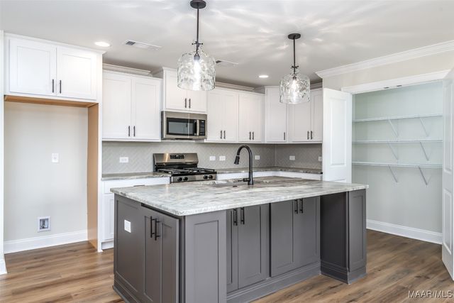 340 Pedric Drive, Wetumpka, AL 36093