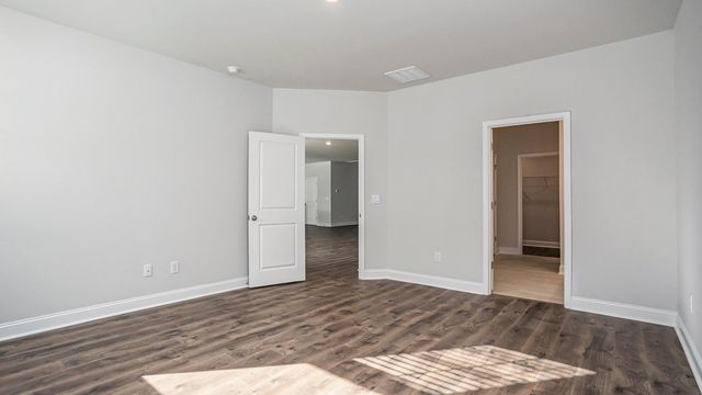 7027 Cinnamon Dr, Conway, SC 29526