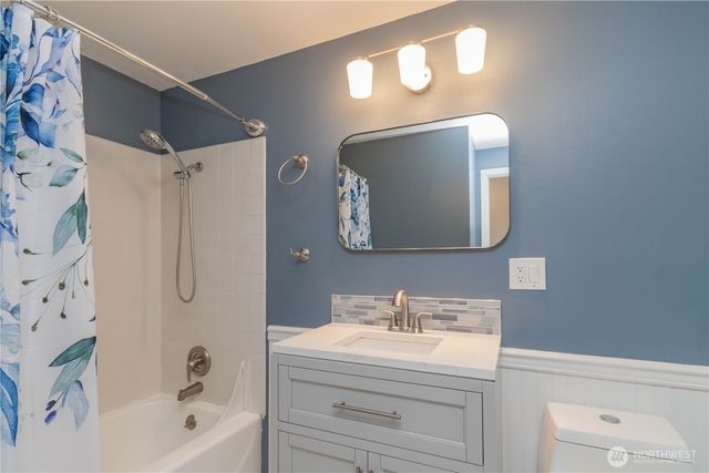 11215 SE 284th Street, Auburn, WA 98092