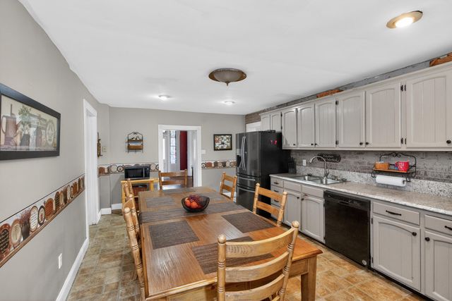 366 E Lexington Street, Harrodsburg, KY 40330