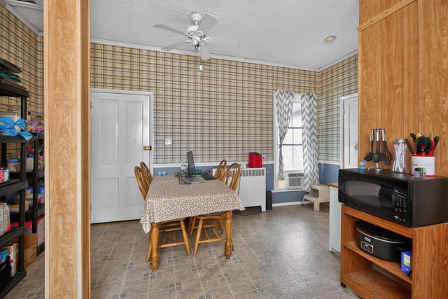 366 E Lexington Street, Harrodsburg, KY 40330