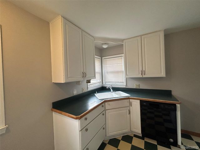 17697 OLYMPIA, Redford Charter Township, MI 48240