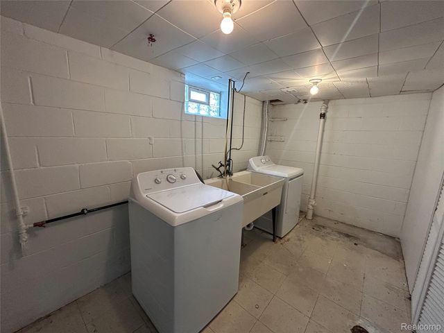 17697 OLYMPIA, Redford Charter Township, MI 48240