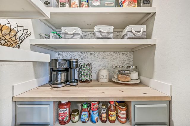 3120 Sunrise Hill Lane, Dickinson, TX 77539