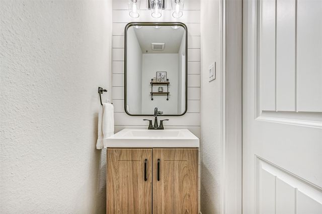 3120 Sunrise Hill Lane, Dickinson, TX 77539