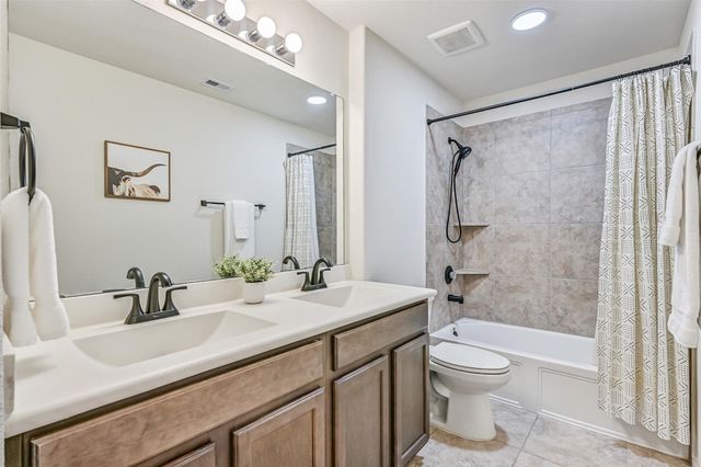 3120 Sunrise Hill Lane, Dickinson, TX 77539