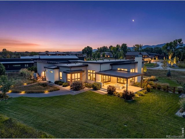 8675 Summerlin Place, Longmont, CO 80503