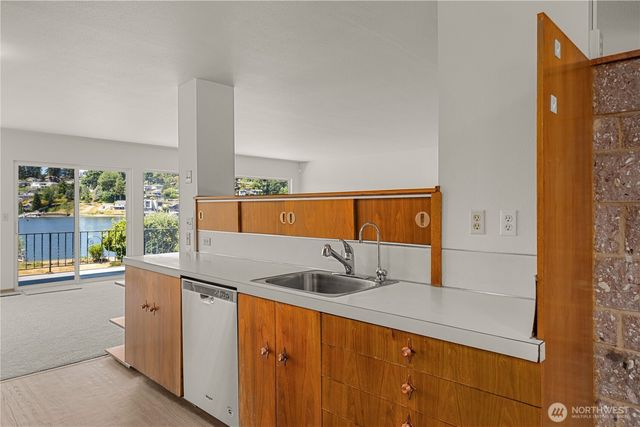 8920 Randall Dr NW, Gig Harbor, WA 98332