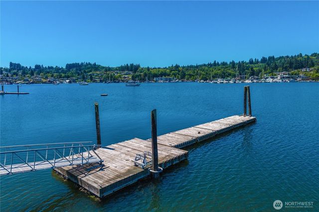 8920 Randall Dr NW, Gig Harbor, WA 98332