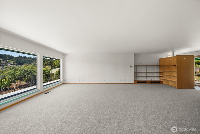 8920 Randall Dr NW, Gig Harbor, WA 98332