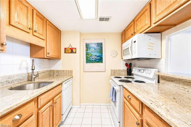 2830 Shore Dr Apt 308, Virginia Beach, VA 23451